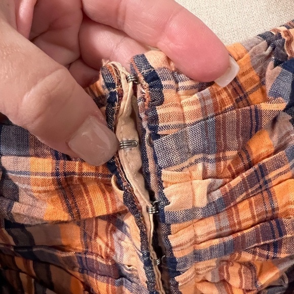 3/$25 Sale 🎈NWOT Verb (Anthro) Ruffled Plaid Tank in Orange - Picture 8 of 12